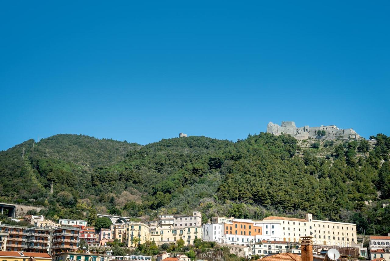 Bed and Breakfast Crescent Moon Salerno Esterno foto