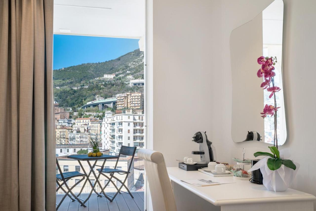 Bed and Breakfast Crescent Moon Salerno Esterno foto