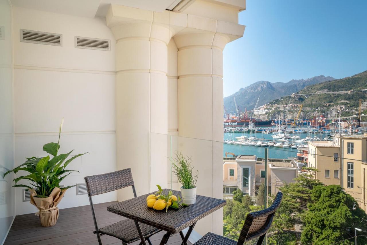 Bed and Breakfast Crescent Moon Salerno Esterno foto